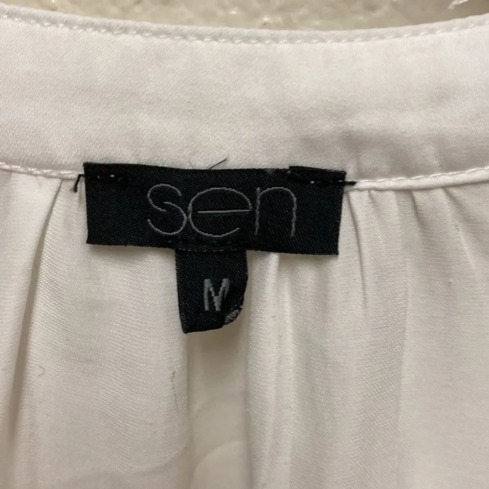 Sen Split Neck Blouse Medium - Picture 2 of 6